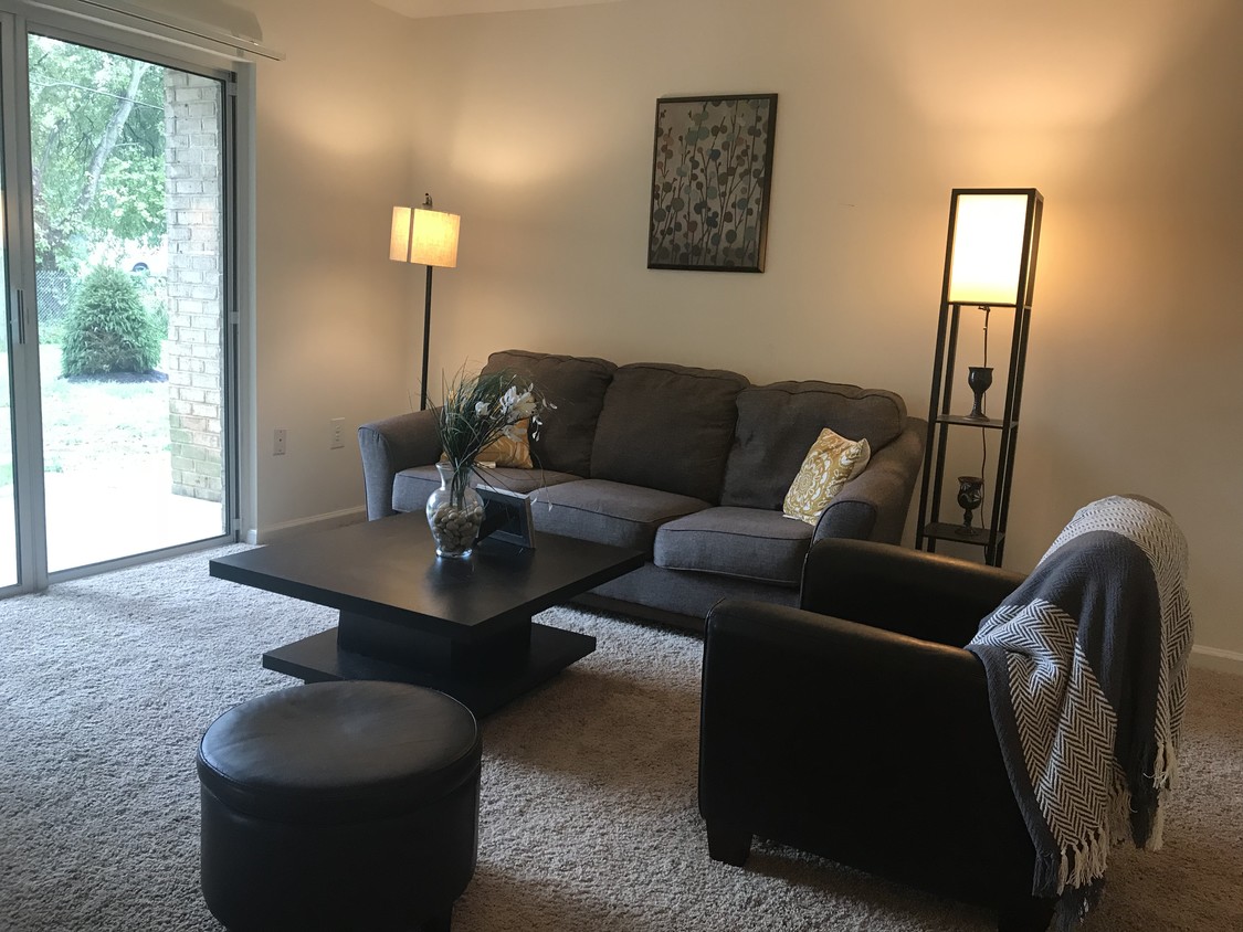 Foto principal - 1340 Taney Ave