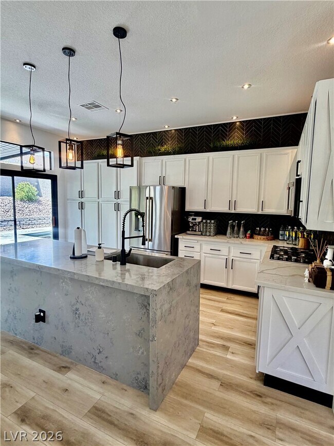 Foto del edificio - 10317 Summer River Ave