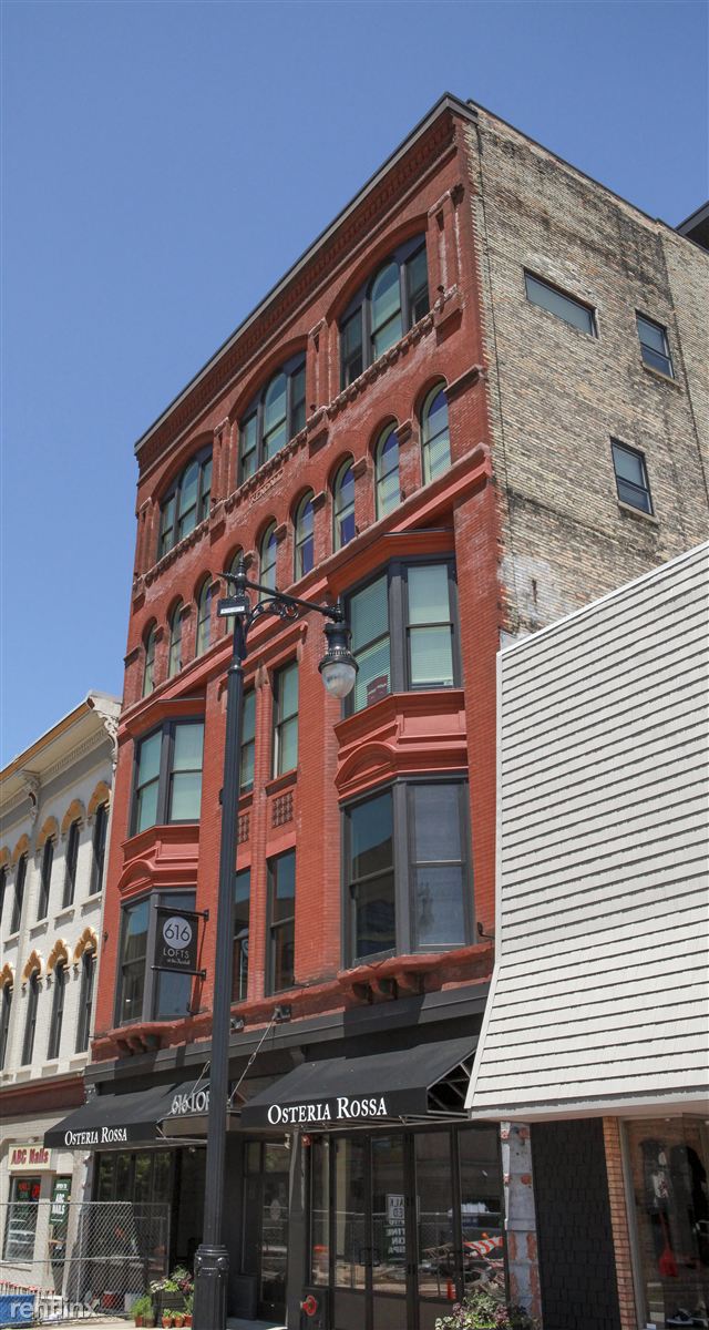 Building Photo - 16 Monroe Center St NE