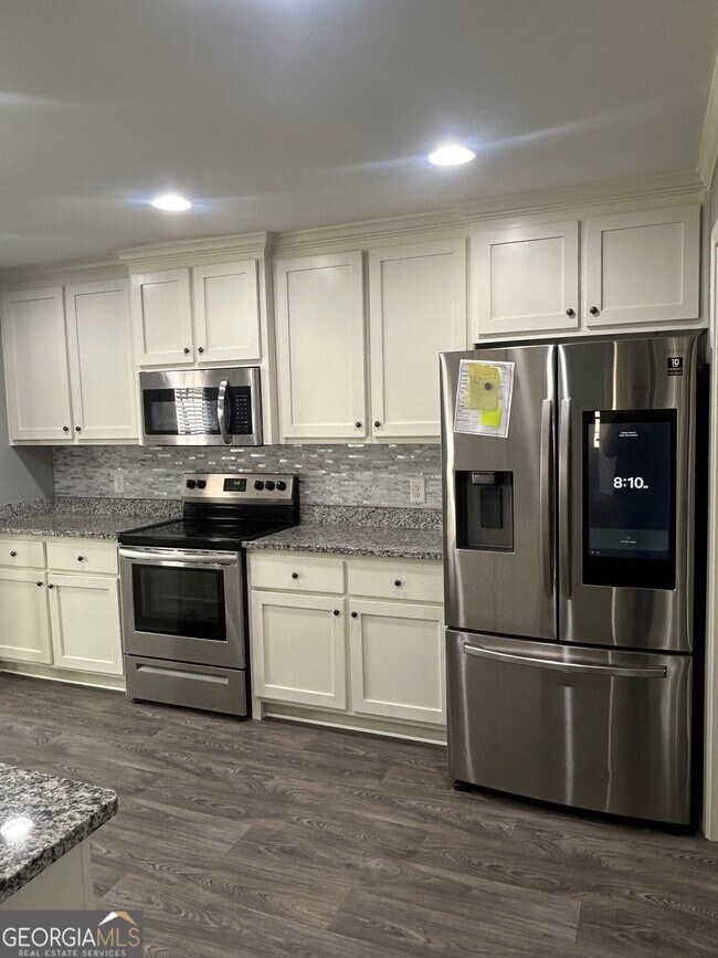 Building Photo - 149 Peak Ct.