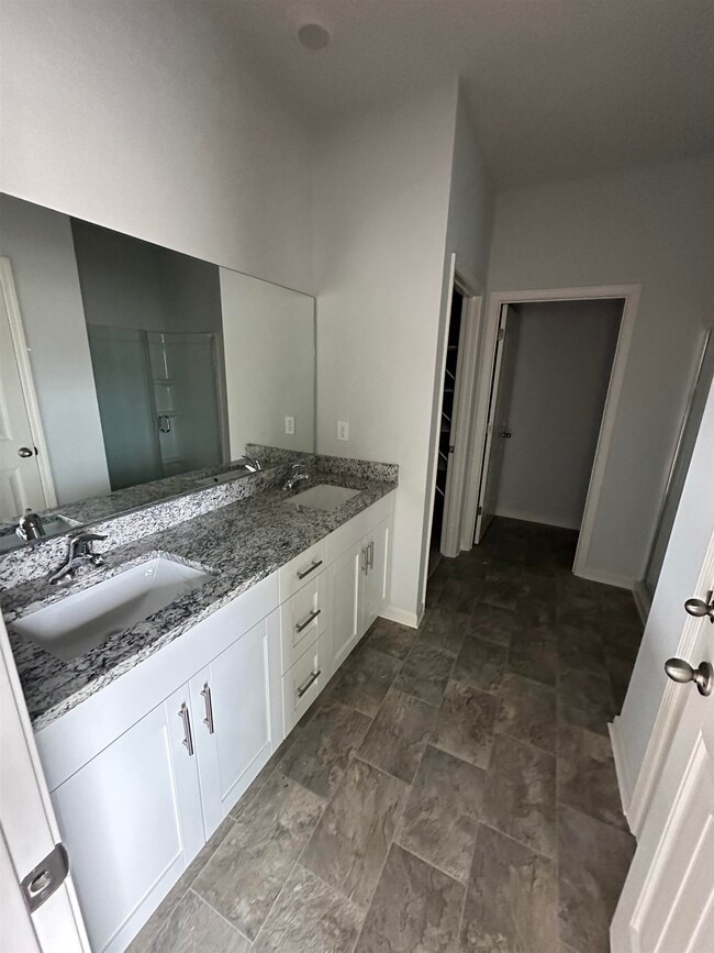 Foto del edificio - 90 GREEK FALL Dr