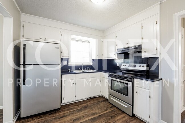 Building Photo - Charming home 3 bedroom!
