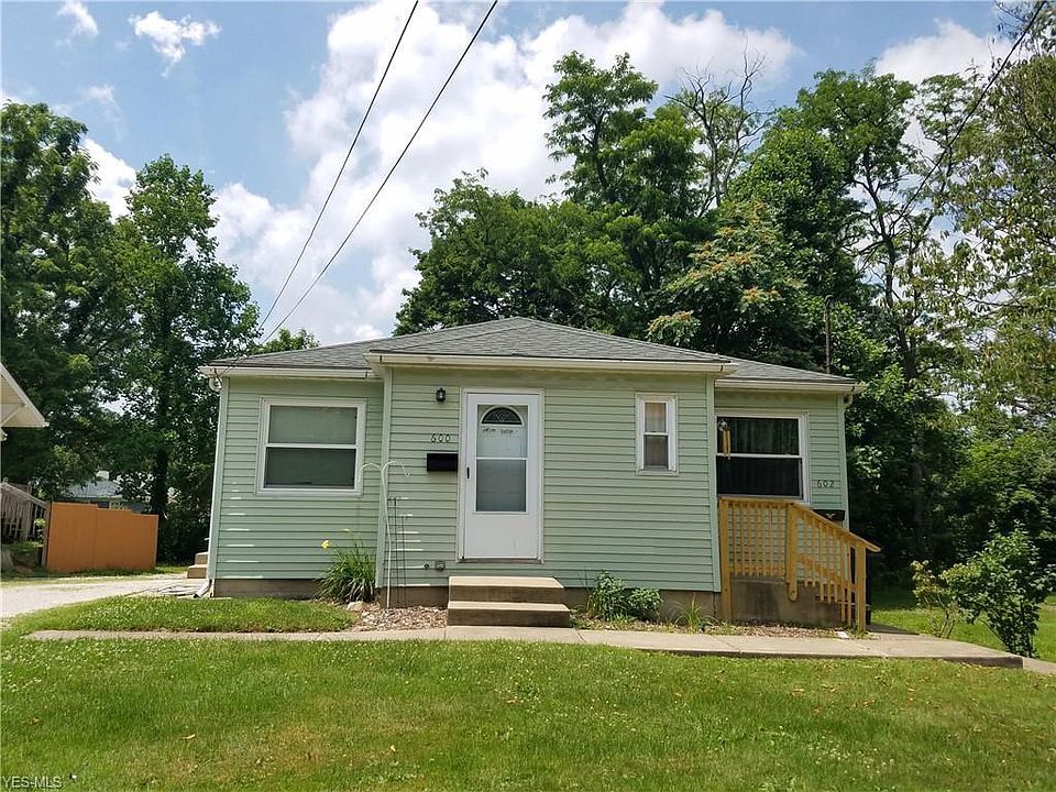 Foto principal - 602 Brittain Rd