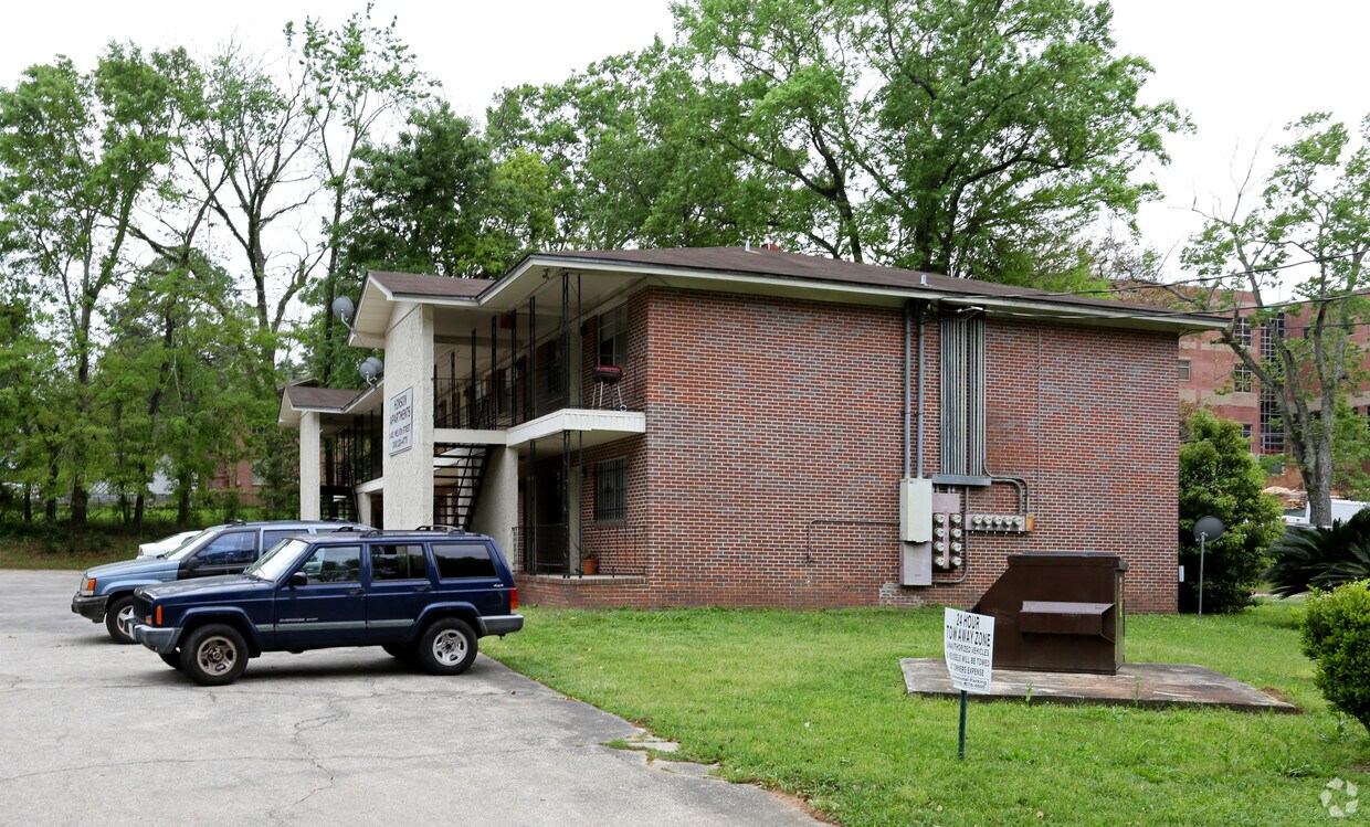Building Photo - Hinson Apartments