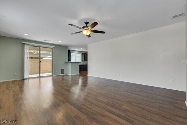 Foto del edificio - 7595 Peaceful Trellis Dr