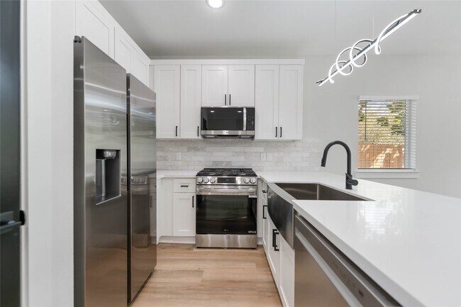 Foto del edificio - 6909 S Hall St