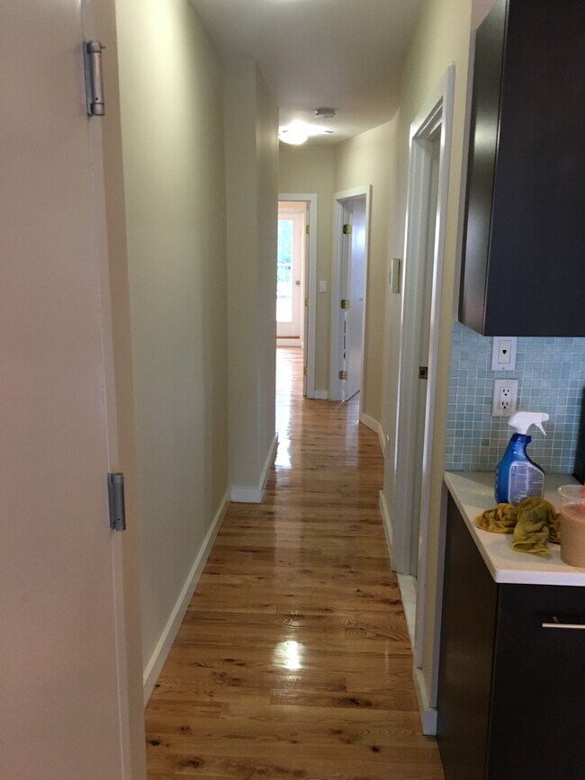 Foto del edificio - 211 61st St