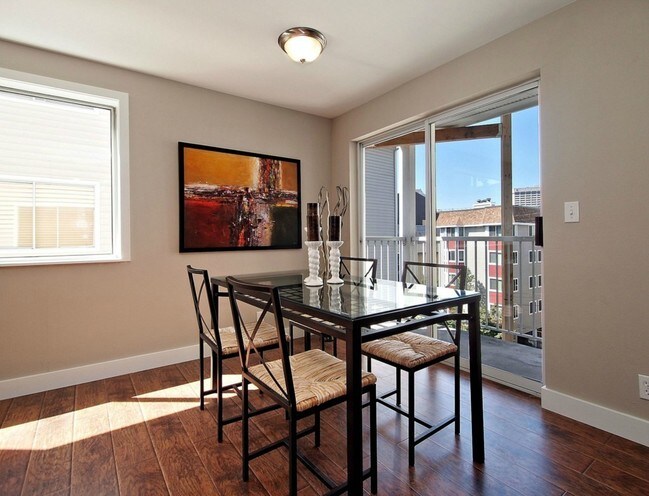 Dining Area - 1616 Summit Ave