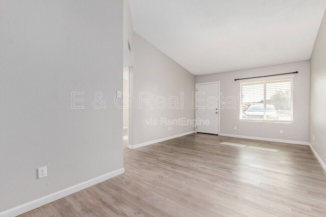Building Photo - 4530 E Camino Cir