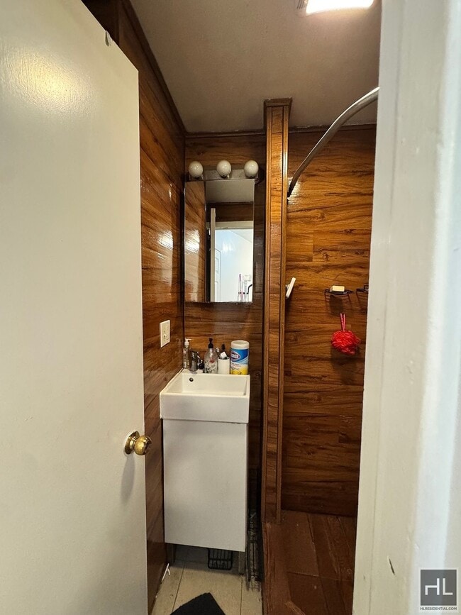 Building Photo - 3BR Apartment in Greenwich Village / Washi...