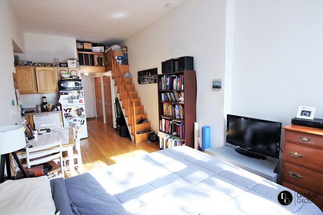 Foto del edificio - 255 West 75th Street