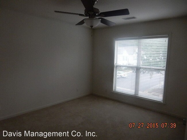 Foto del edificio - 2 br, 2 bath House - 422 Persimmon Drive