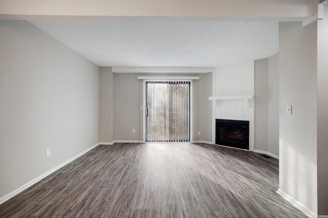 Building Photo - 3030 Eaton St