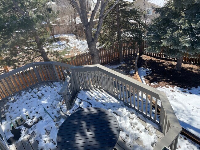 Foto del edificio - 3735 Misty Meadows Dr