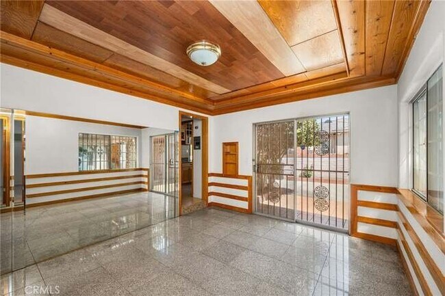 Foto del edificio - 3424 Rockhold Ave