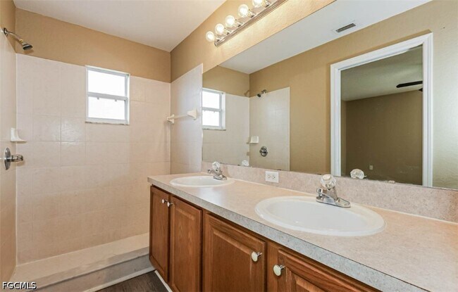 Foto del edificio - 140 SW 29th St