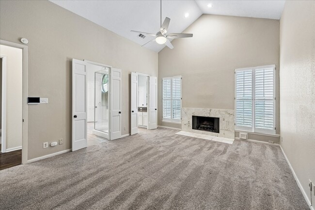 Building Photo - 1605 Potomac Dr