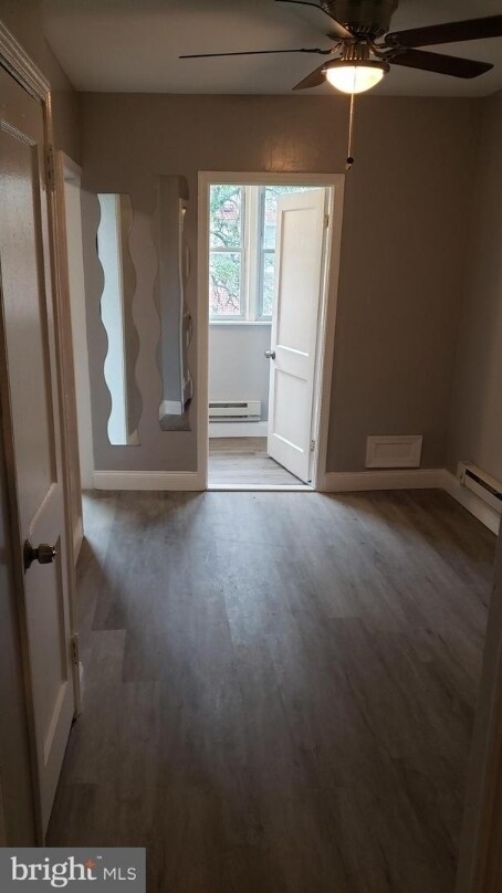 Dormitorio - 5931 N Warnock St