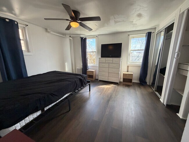 Foto del edificio - 82 Waring Pl