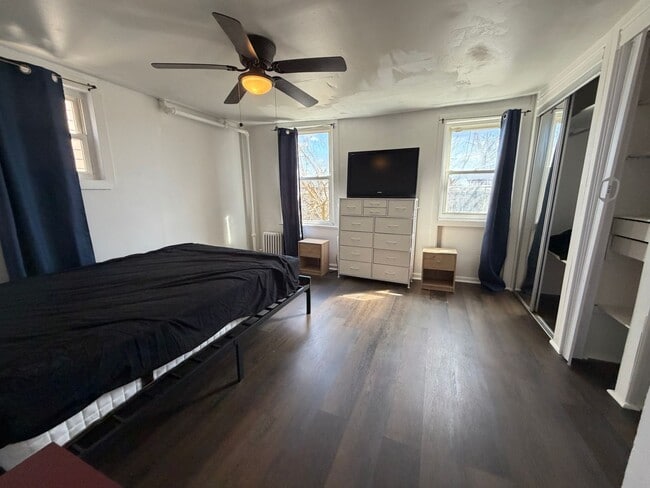 Building Photo - 82 Waring Pl