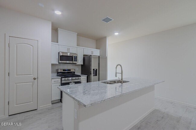 Building Photo - 1217 Irish Summer Pl