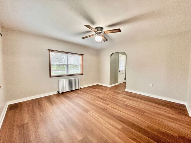 Foto del edificio - Spacious 3-Bedroom 1.5 Bath Home For Rent ...