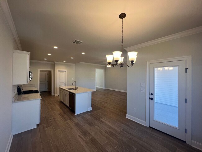 Foto del edificio - New Construction in Jamestown Crossing Pra...