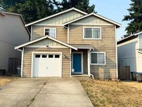Building Photo - 4933 Bowwood Cir NE