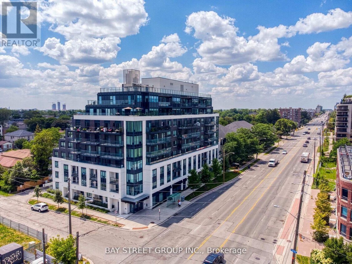 Photo principale - 741-741 Sheppard Ave W