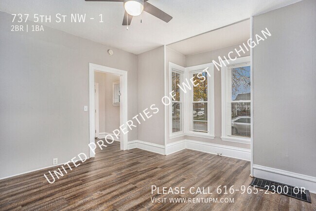 Foto del edificio - Available Now | 2 Bedroom 1 Bath Apartment...