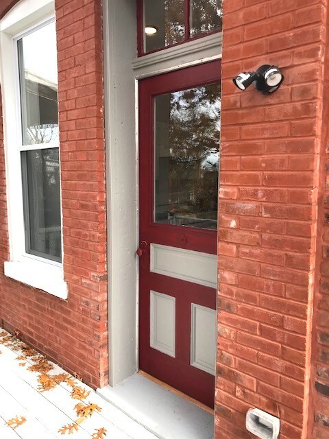 Building Photo - 3223 Oregon Ave