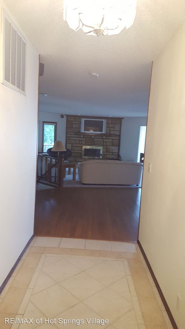 Building Photo - 3 br, 3 bath House - 52 Rubi Circle
