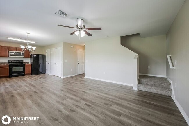Building Photo - 2739 N E 7TH AVE, CAPE CORAL, FL 33909