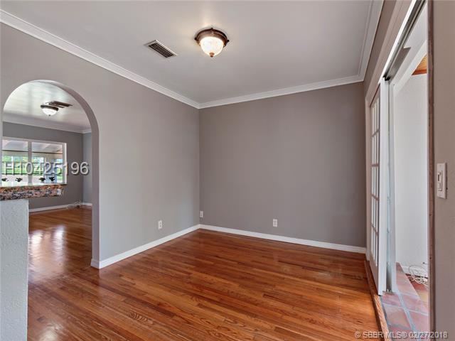 Foto del edificio - 1404 Plunkett St