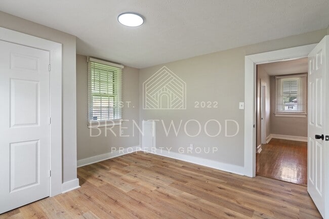 Building Photo - Charming 3-Bed Home In Indy!