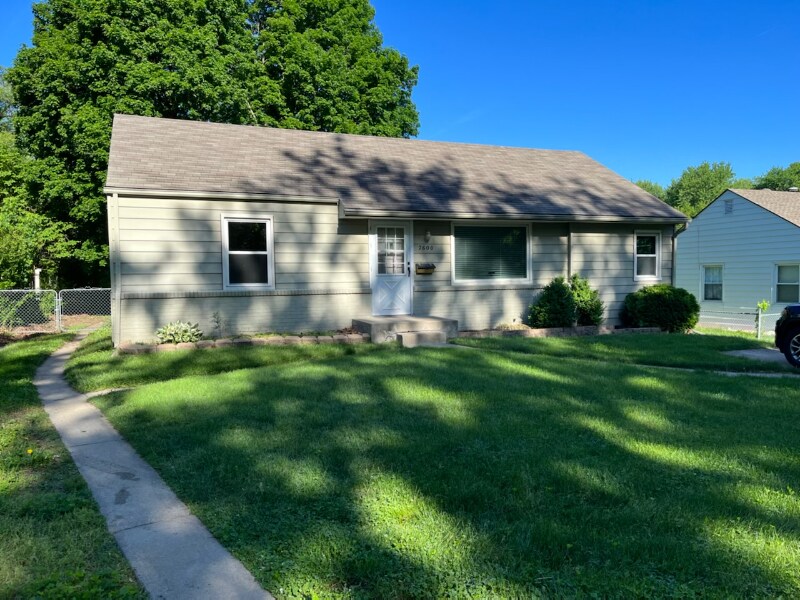 7600 Lowell Ave, Overland Park, KS 66204 House Rental in Overland