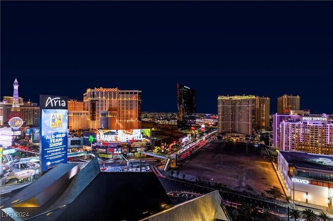 Foto del edificio - 3722 Las Vegas Blvd S