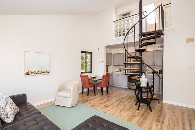 Photo - 821 N Taney St Apartments