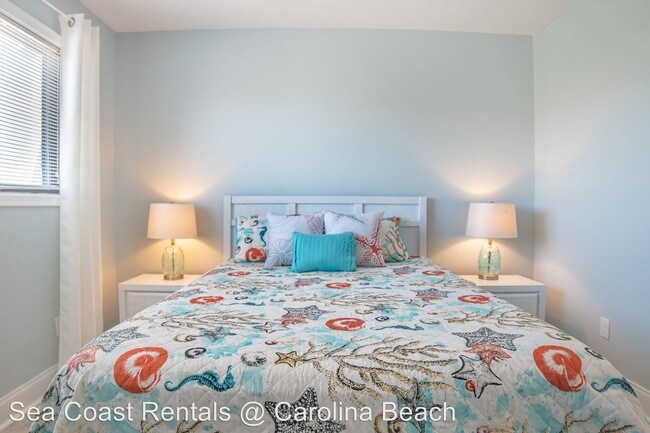 Building Photo - 1302 Sand Dollar Ct