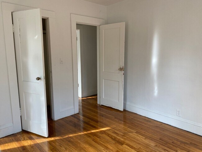 Foto del edificio - 3 Bed / 2 Bath 1,174 sqft
