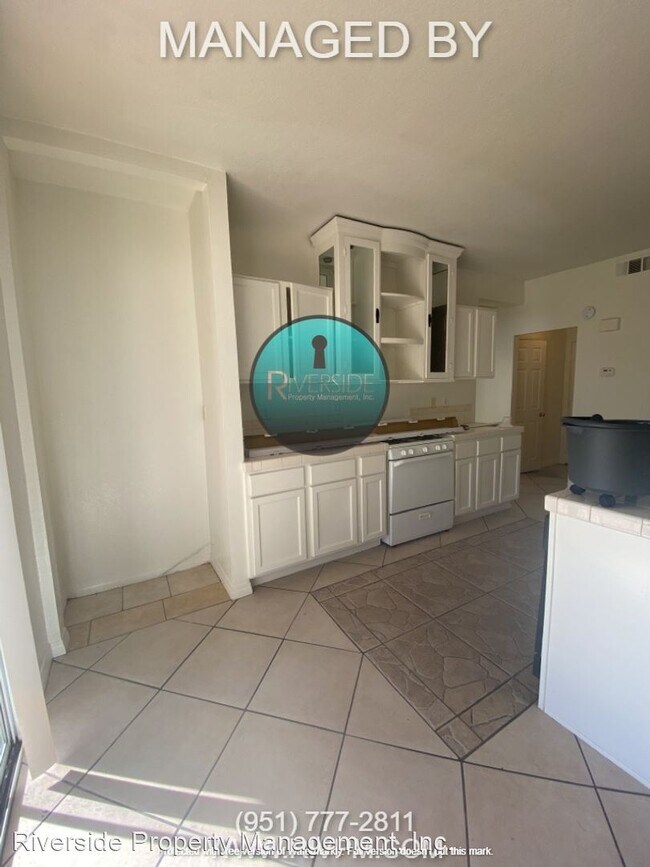 Foto del edificio - 6 br, 3 bath House - 16316 Breezewood Ct