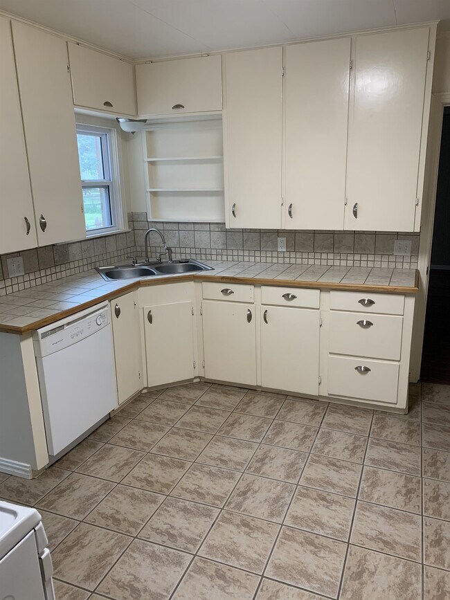 511 N Newsom St, Mineola, TX 75773 House Rental in Mineola, TX