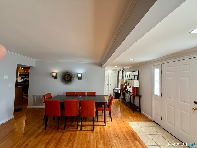 Foto del edificio - 65 Terrace Ave