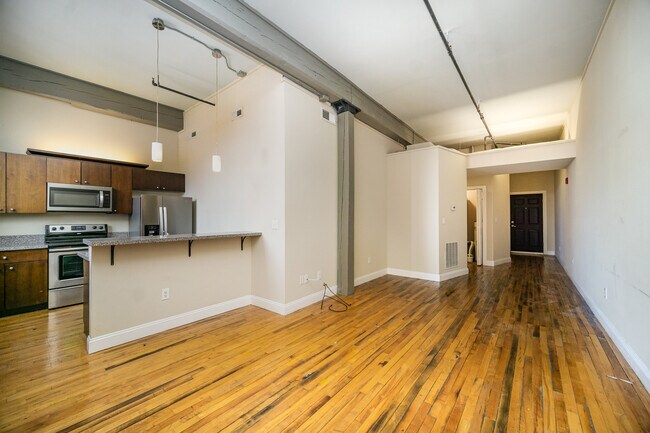 Building Photo - 109 N Hayne St