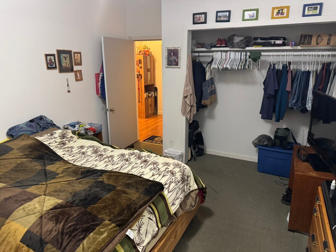 Foto del edificio - 7936 Hanna St