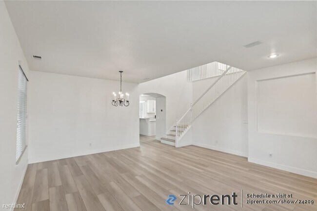 Building Photo - 5 br, 3 bath House - 2448 Chambers Ct, Tra...