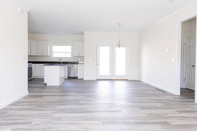 Building Photo - 3013 Silver Charm Ct