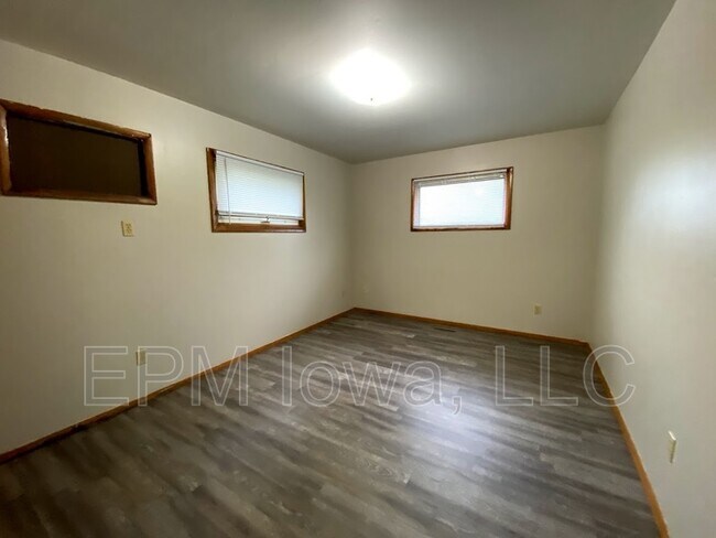 Foto del edificio - 217 Fereday Ct