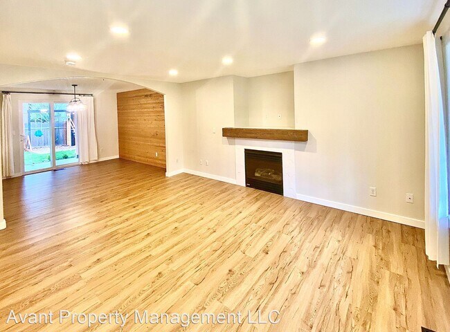 Foto del edificio - 3 br, 2 bath House - 18235 Wewer Ave