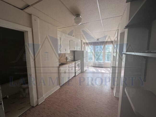 Foto del edificio - 816 Grand Ave